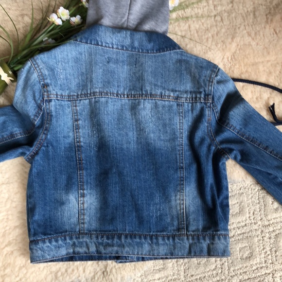 Miss Posh Jean jacket with sweater type hook - Picture 6 of 9